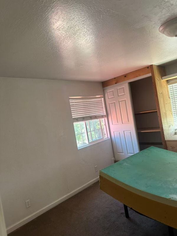 Photo - 11823 Main St
