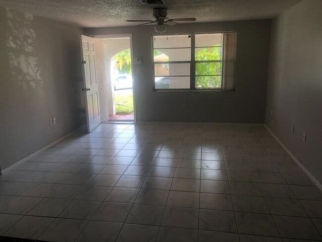 Photo - 9411 Ledgestone Ln