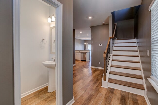 Photo - 416 Sandfarm Trail