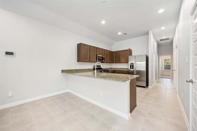 Building Photo - 11824 E Gate Dr