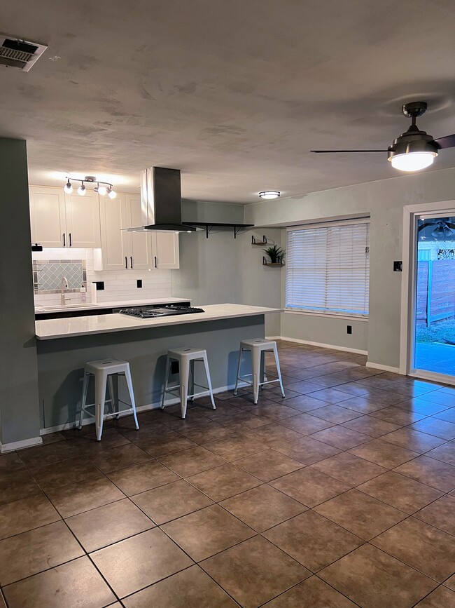 Living Room/Kitchen with Counter Seating - 10623 Golden Quail Dr