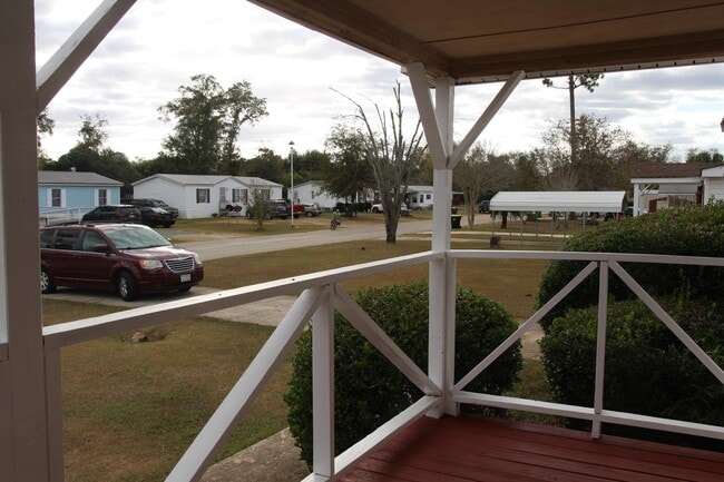 Photo - 609 Sapling Ln