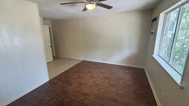 Photo - 211 Hodge St Unit 208