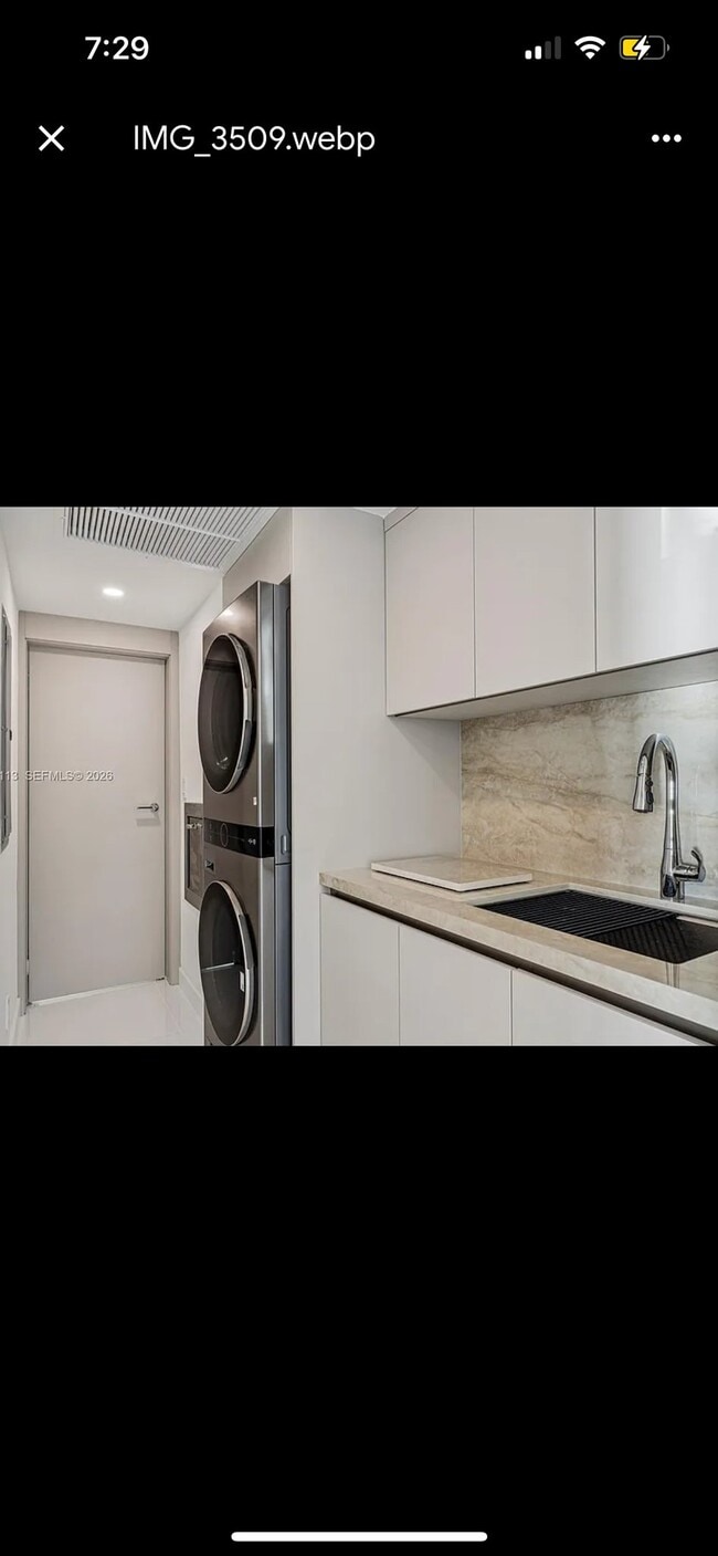 Building Photo - 5660 Collins Ave
