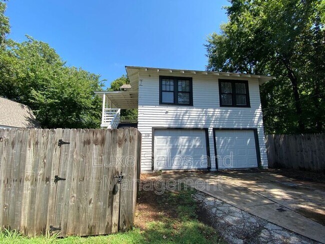 Photo - 119 NW 27th St