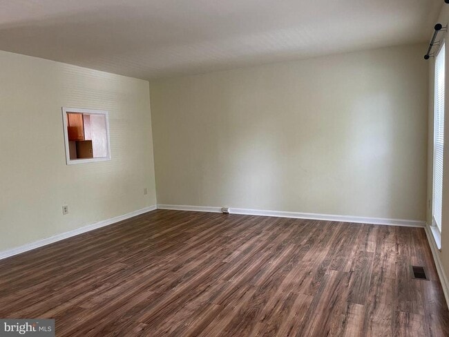 Building Photo - 21054 Cornerpost Square