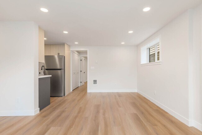 Photo - 6721 24th Ave NW Unidad 4