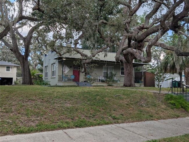 Building Photo - 735 4th St S