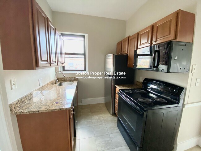 Photo - 196 St. Botolph St