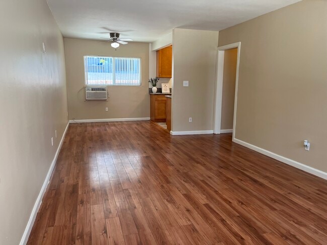 Building Photo - 13760 Sherman Way Unit 6