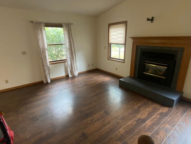 Photo - W1358 Prairie Pines Rd