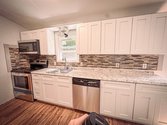 All new kitchen - 7133 Susquehanna Dr