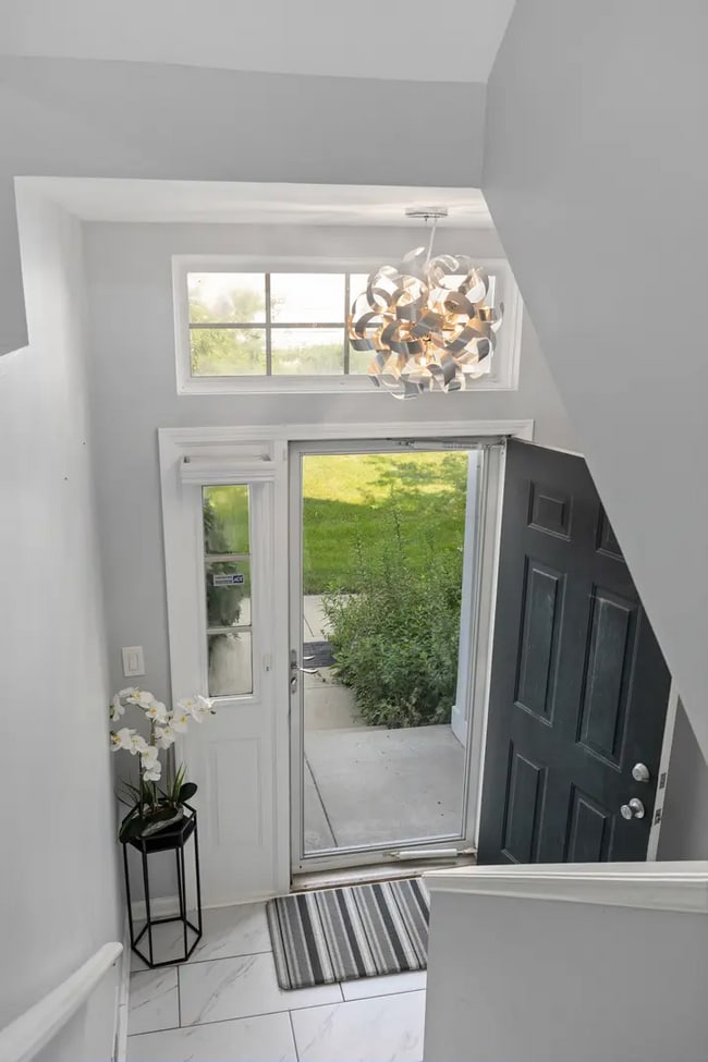 Photo - 9411 Harrison St