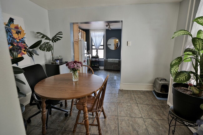 Photo - 706 Christian St Unit 2