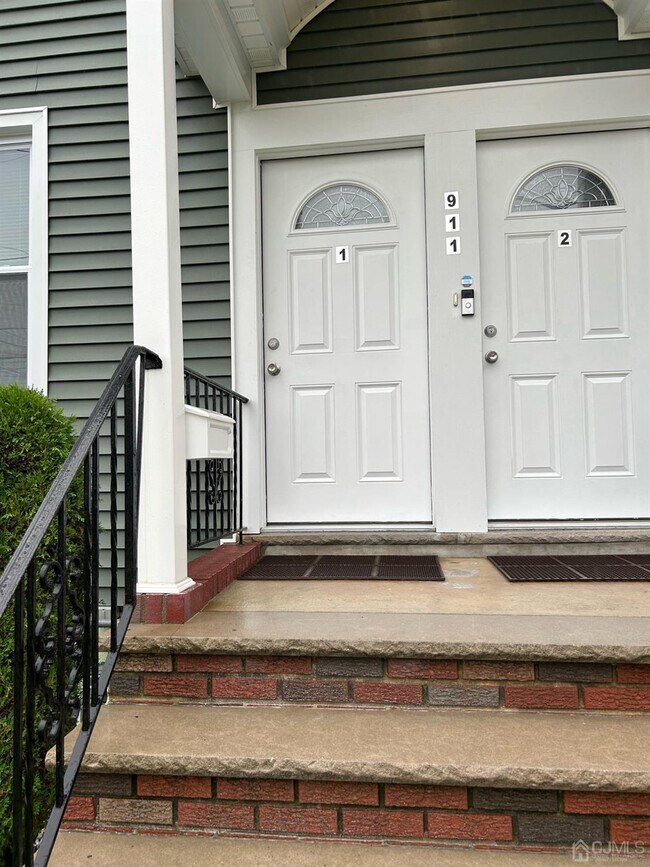 Photo - 911 Walnut St