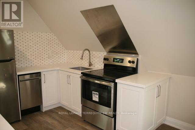 Photo - 115 Madison Ave Unité 6