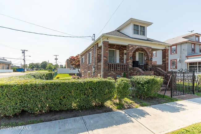Photo - 13 Fisher Ave