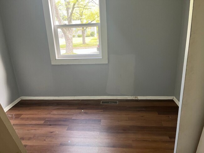 Photo - 22146 Yates Ave