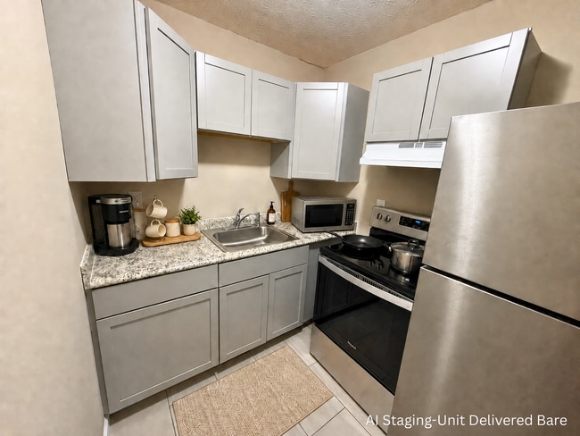 Photo - A comfortable 1 Bedroom with 1 Bathroom apartment in Anderson Avenue Unit 780 #5