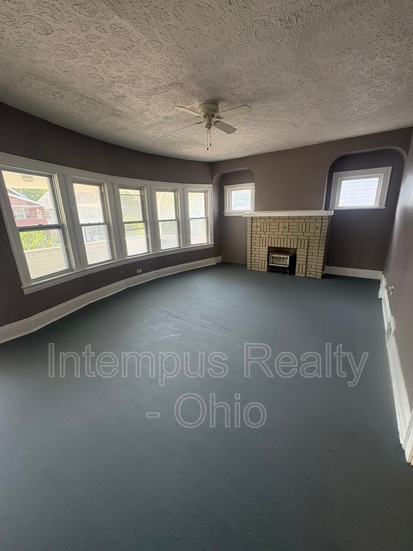 Photo - 942 Eddy Rd