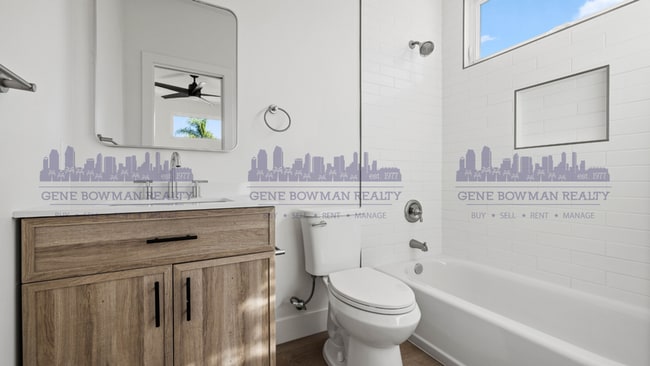 Photo - 6742-48 Waterman Ct