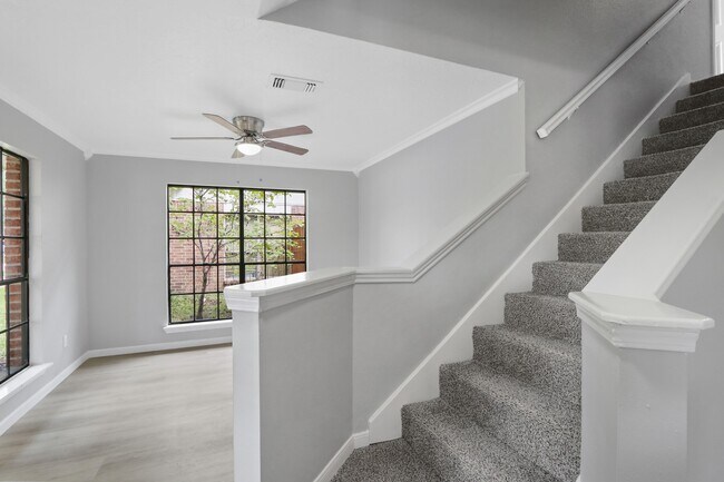 Photo - 13631 Wheatbridge Dr