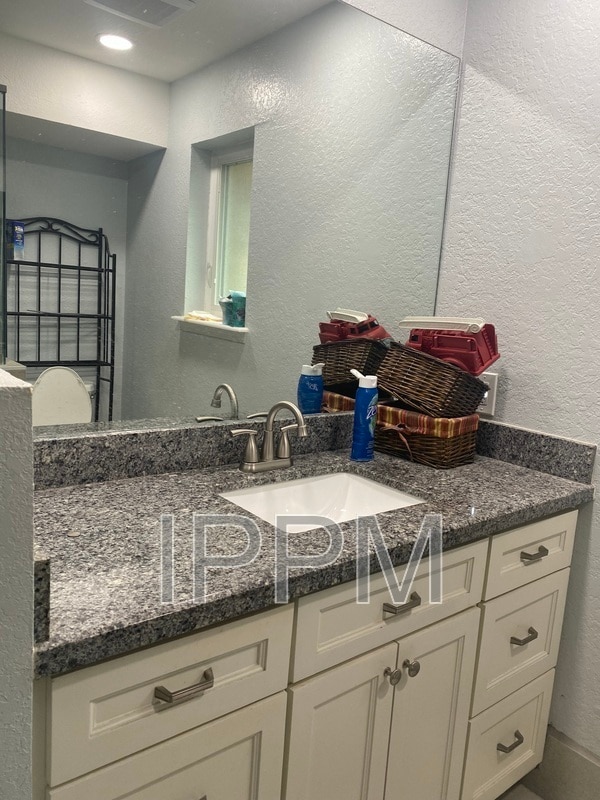 Photo - 609 Inverary Dr