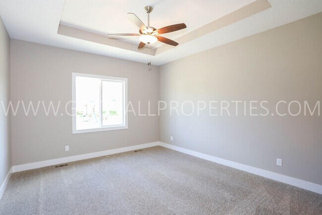Photo - 4 Bedroom Ranch Home in Clive. Over 2000 s...