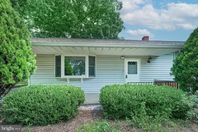 2924 Gracefield Rd