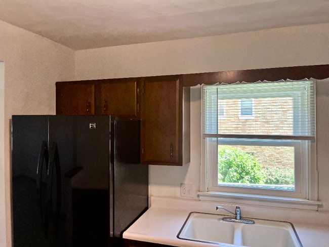 Photo - 912 State St Unit 912