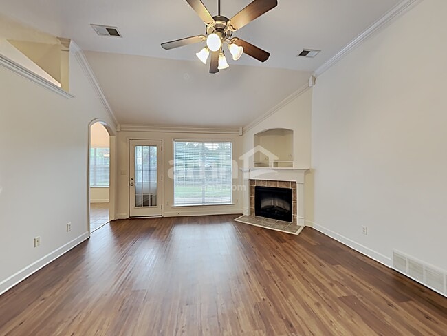 Photo - 410 Vaiden Ridge Dr N