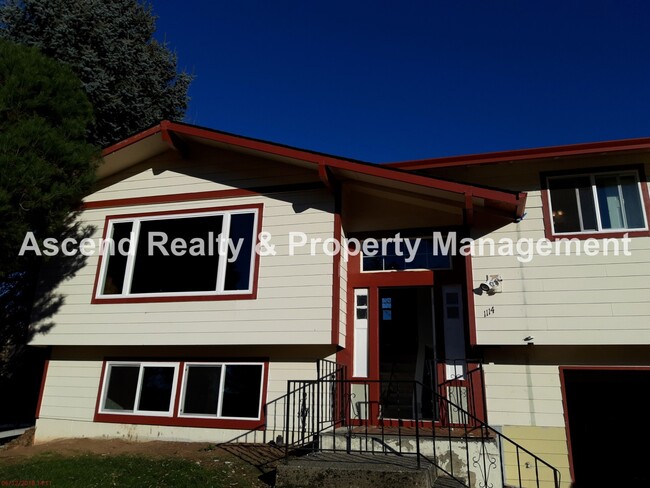 Updated 4 Bed on Cul de Sac, Fenced Yard, ... - Updated 4 Bed on Cul de Sac, Fenced Yard, ... Casa