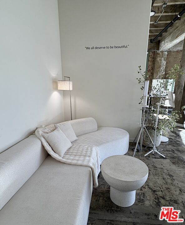 Photo - 711 S Olive St Unit 505