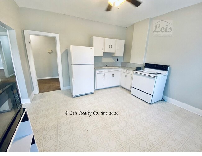 Photo - 43 N Steffin St