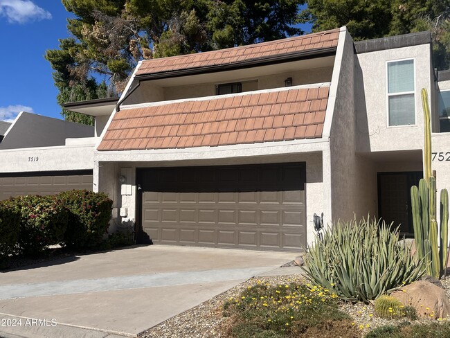 Photo - 7523 E Pleasant Run Townhome