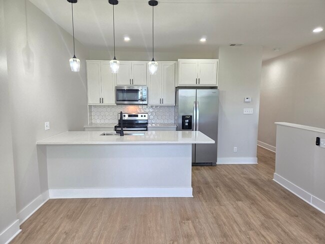 Building Photo - 3914 De Tonty St Unit A - 2nd floor Rental