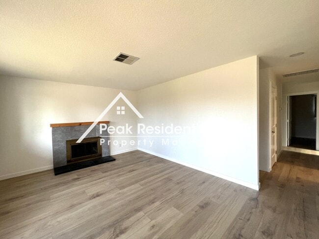 Photo - 130 Market St