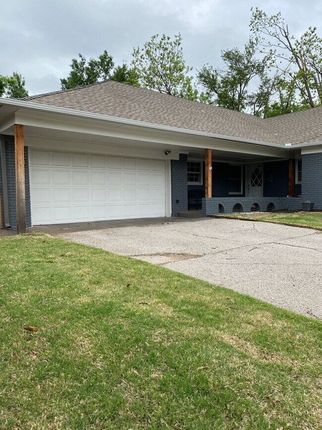 Photo - Executive Home in Wilemans Belle Isle