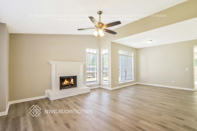 Photo - 6635 Emerald Pointe Cir