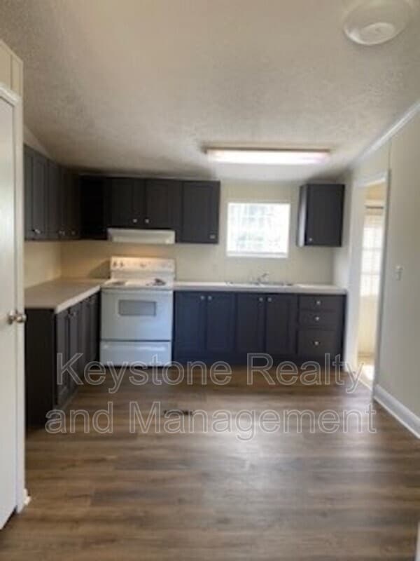 Photo - 106 Hercules Ct