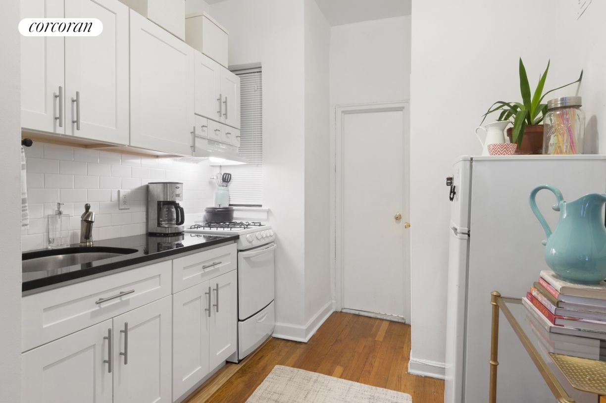 Photo - 50 East End Ave