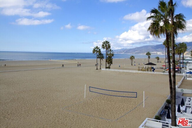 Photo - 270 Palisades Beach Rd Unit 303