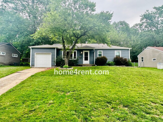Adorable Ranch Style Home in Overland Park... - Adorable Ranch Style Home in Overland Park...