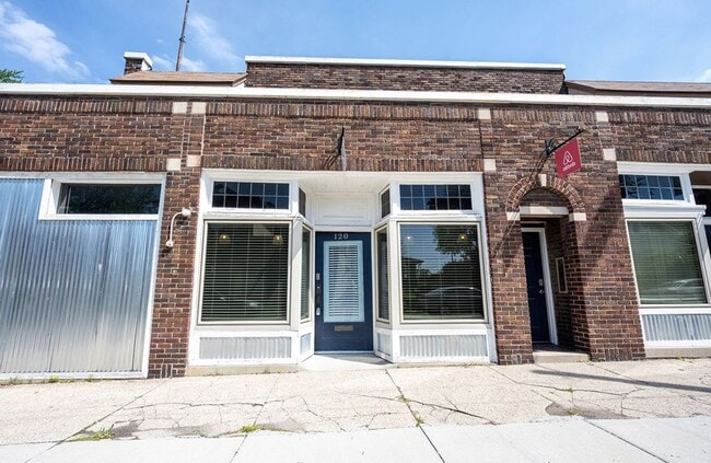 Building Photo - Volrath