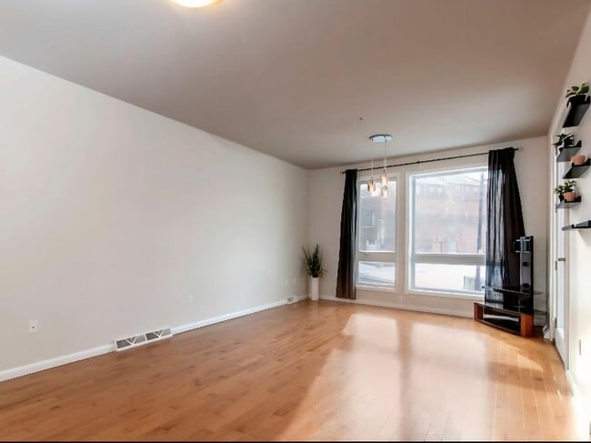 Photo - 3647 Penn Ave