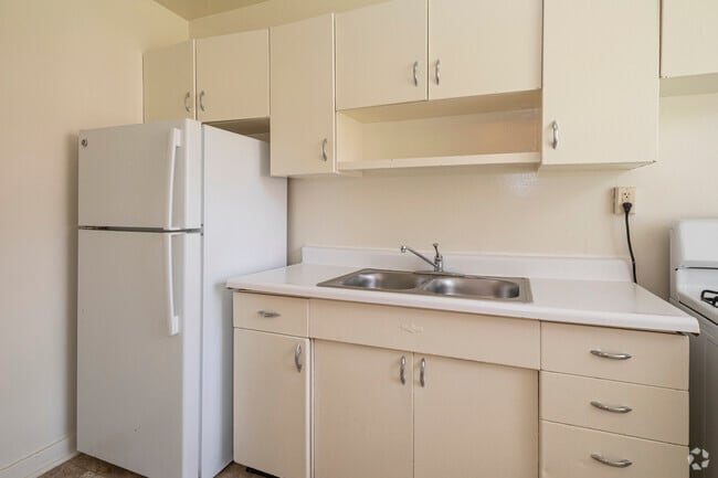 2 habitaciones, 1 baño - 873 pies cuadrados - Hillwood Manor Apartments