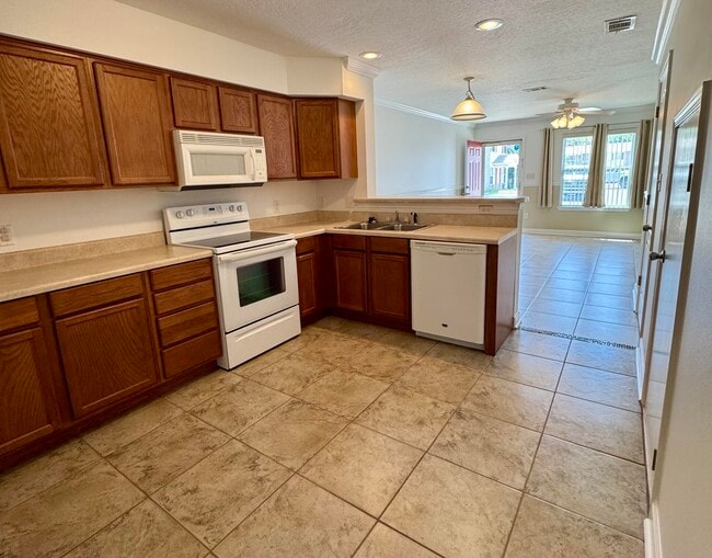 Building Photo - 1869 Shay-Lin Ct Rental