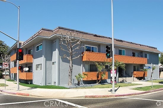 Building Photo - 11825 National Blvd Unit 5 Rental