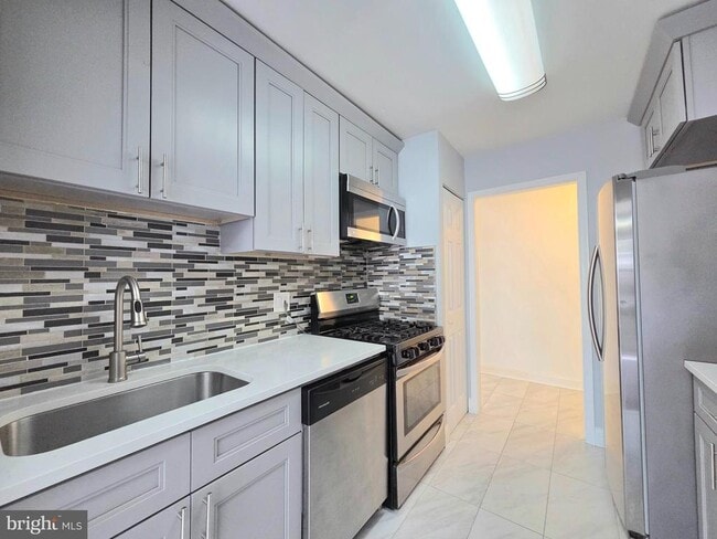 Photo - 1935 Wilson Ln Unidad 103