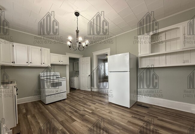 Photo - 1236 1/2-1236 1/2 E Locust St